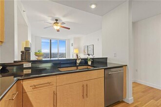 1 W Exchange St in Providence, RI - Building Photo - Building Photo