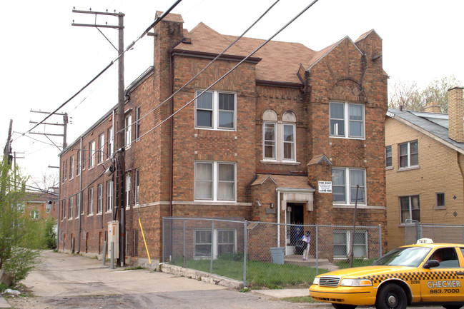 18029 Schoenherr St in Detroit, MI - Building Photo - Building Photo