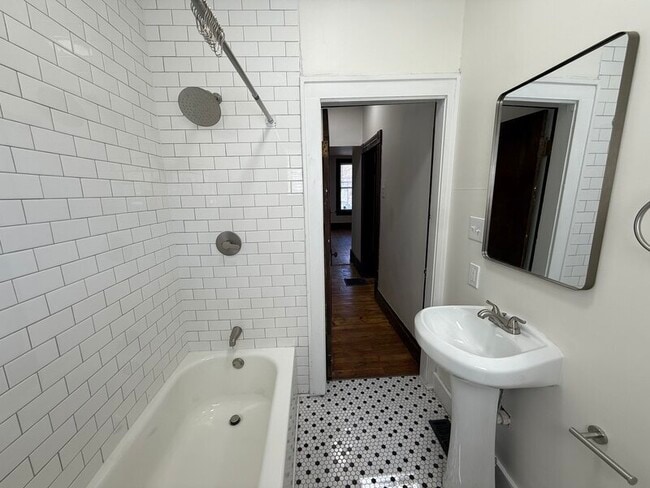 187-189-189 E Whittier St in Columbus, OH - Building Photo - Building Photo