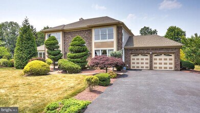 6 EASTERN Cir in Princeton Junction, NJ - Building Photo - Building Photo