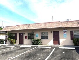 4130 NW 31st Ter, Unit 1 in Lauderdale Lakes, FL - Building Photo