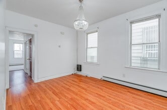 404 Danforth Ave in Jersey City, NJ - Building Photo - Building Photo
