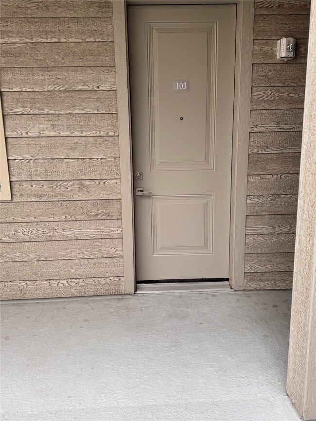 property at 4819 Caroline St