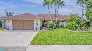 11384 Torchwood Ct in Wellington, FL - Foto de edificio - Building Photo