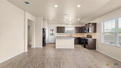 5251 Honeyflower in Bulverde, TX - Building Photo - Building Photo