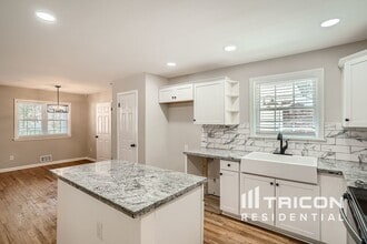 2060 Claude St NW in Atlanta, GA - Building Photo - Building Photo