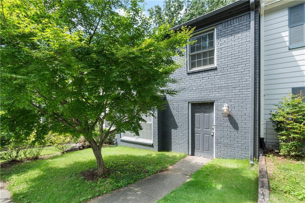 1731 Twin Brooks Dr SE in Marietta, GA - Building Photo