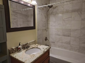 12 Mercury Rd in Edison, NJ - Building Photo - Building Photo