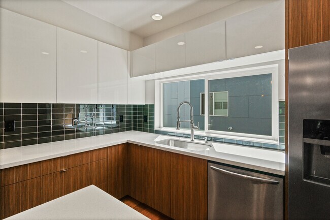 6717 Alonzo Avenue Northwest#C C in Seattle, WA - Building Photo - Building Photo