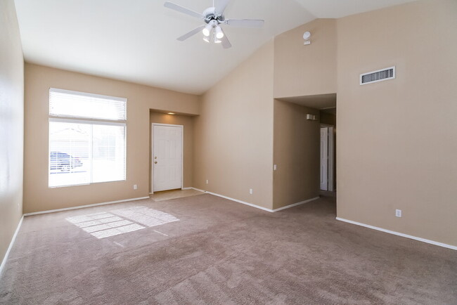 1370 W Gary Dr in Chandler, AZ - Building Photo - Building Photo