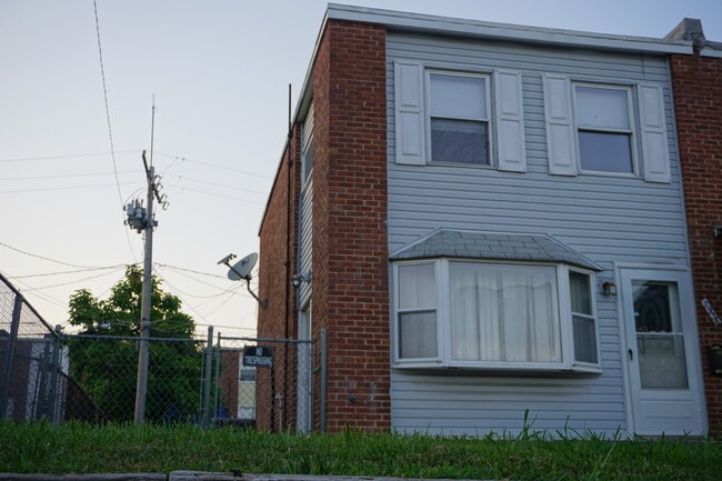 7936 Wynbrook Rd in Baltimore, MD - Foto de edificio - Building Photo