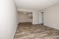 Crossings at Minshall Park in Tulsa, OK - Building Photo - Interior Photo