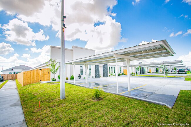 3408 Golden Nugget in Edinburg, TX - Building Photo - Building Photo