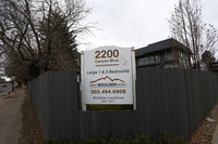 2200 Canyon in Boulder, CO - Foto de edificio - Building Photo