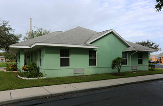 Citrus Gardens in Orlando, FL - Building Photo - Building Photo