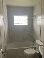 102 SW 4th Ave, Unit Boone in Boca Raton, FL - Building Photo