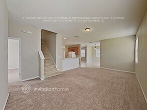 16138 Bridgepark Dr in Lithia, FL - Building Photo - Building Photo