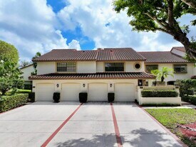 7935 La Mirada Dr in Boca Raton, FL - Building Photo