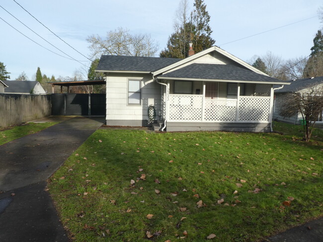 property at 2333 SE Tacoma St