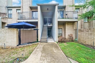 10811 Richmond Ave. in Houston, TX - Building Photo - Building Photo