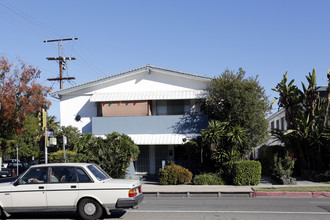 14056 Milbank St in Sherman Oaks, CA - Building Photo - Building Photo