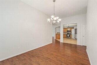 5935 Wildbriar Ln in Richmond, TX - Building Photo - Building Photo