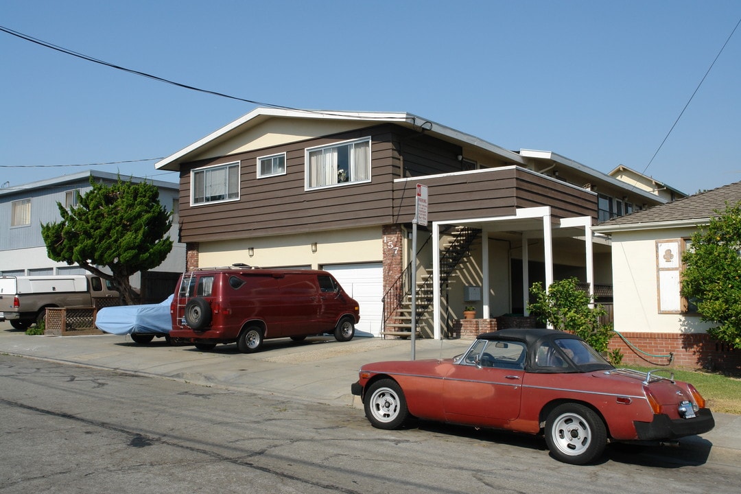 157 San Diego Ave in San Bruno, CA - Building Photo
