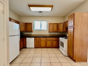 1425 E James St in Waco, TX - Building Photo - Building Photo