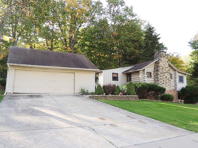 property at 2699 Cabin Dr