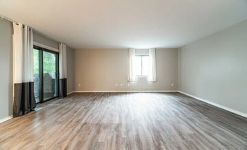 154 Brittany Farms Rd in New Britain, CT - Building Photo - Building Photo