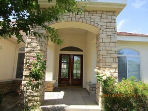 12608 Locksley Dr in Bakersfield, CA - Building Photo - Building Photo