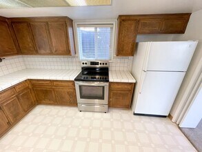 6725 Cottage Ave in Klamath Falls, OR - Building Photo - Building Photo