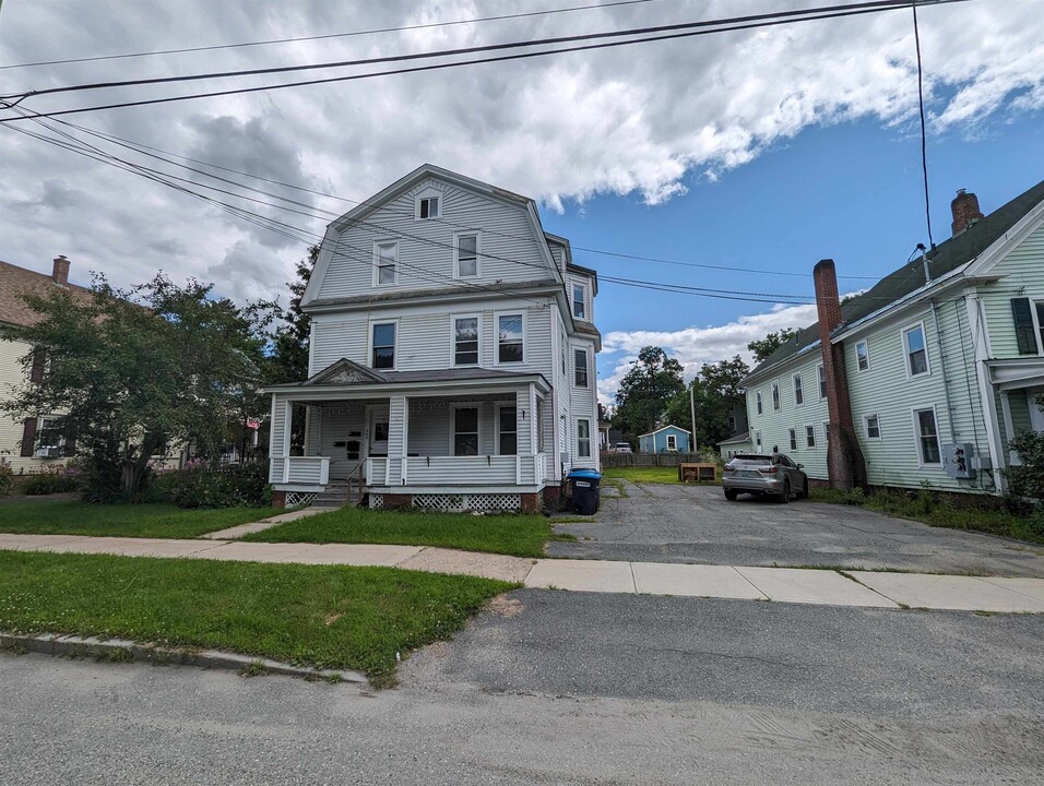 400 Cliff St-Unit -1 in St Johnsbury, VT - Building Photo