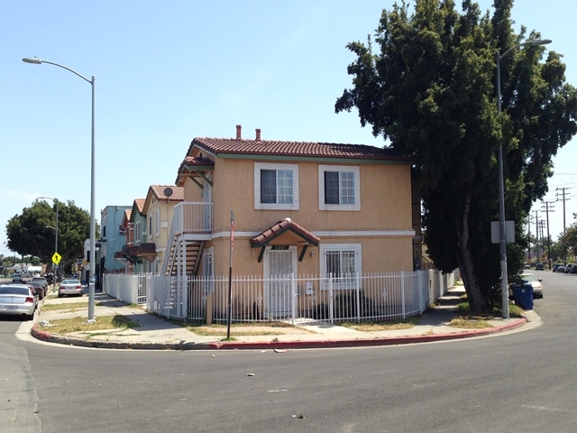 9201-9271 S Central Ave in Los Angeles, CA - Building Photo - Building Photo