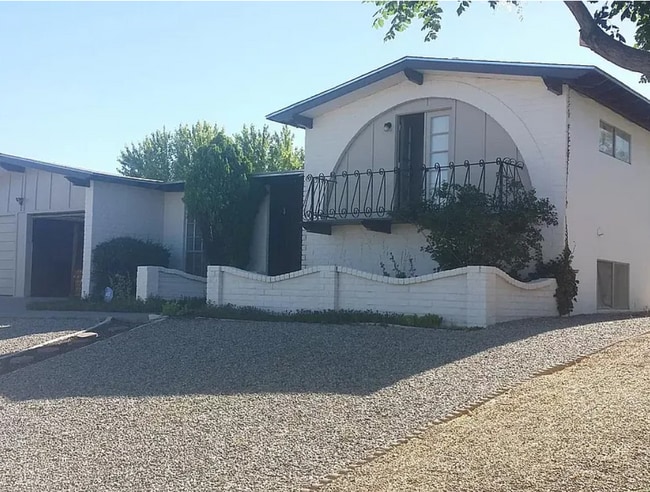 property at 2200 Cleopatra Pl NE