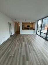 751 S Clark St, Unit 1609 in Chicago, IL - Foto de edificio - Building Photo