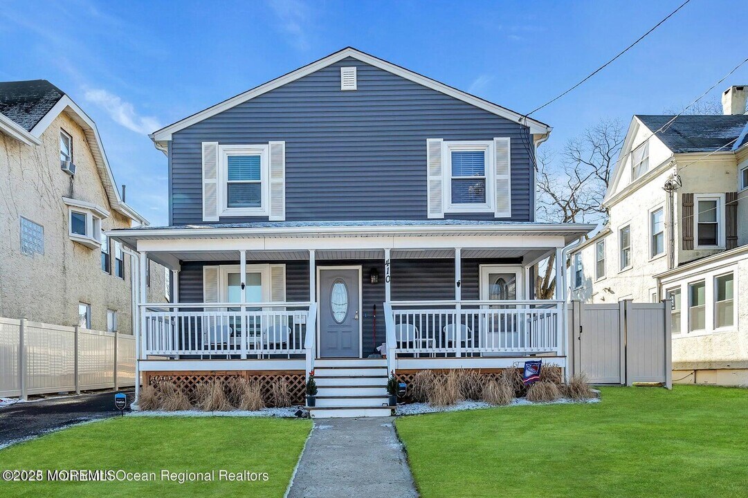 410 4th Ave in Asbury Park, NJ - Building Photo