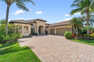 3440 Runaway Ln in Naples, FL - Building Photo