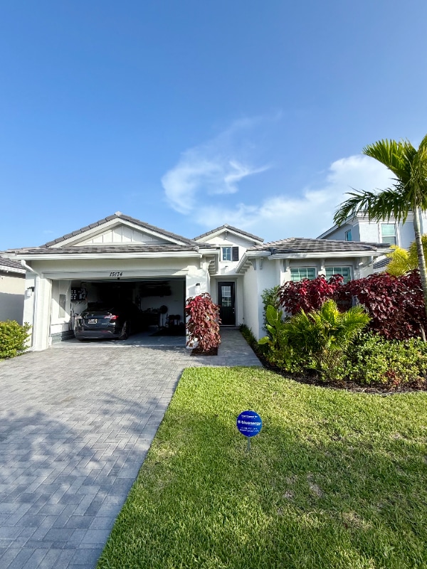 property at 15174 Courtland Ct