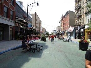 139 Newark Ave in Jersey City, NJ - Building Photo - Building Photo