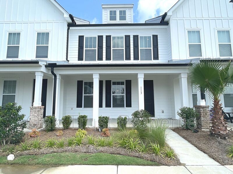 113 Summer Tanager Dr in Ravenel, SC - Building Photo