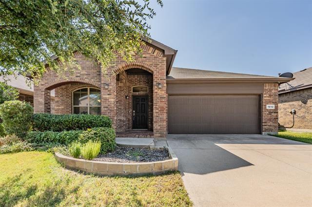 1812 Potrillo Ln in Fort Worth, TX - Building Photo