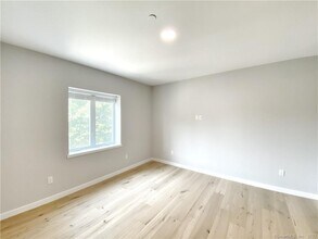 5 Mott Ave in Norwalk, CT - Building Photo - Building Photo