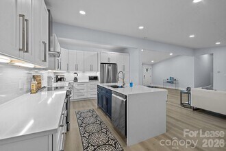 8609 Cedarbrook Dr in Charlotte, NC - Building Photo - Building Photo