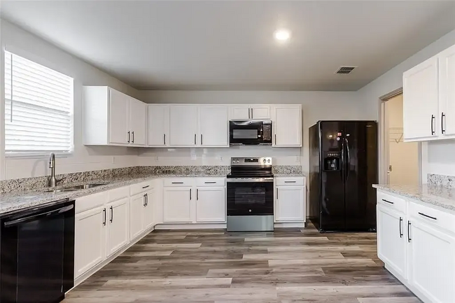 818 Moss Glen Trl in Arlington, TX - Building Photo - Building Photo