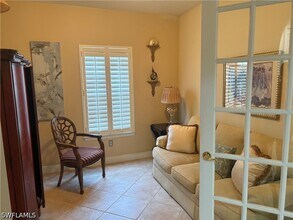 1390 Sweetwater Cove in Naples, FL - Building Photo - Building Photo