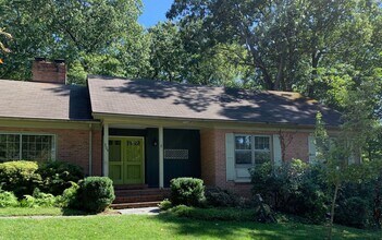 504 Forest Hill Dr in Blacksburg, VA - Building Photo - Building Photo