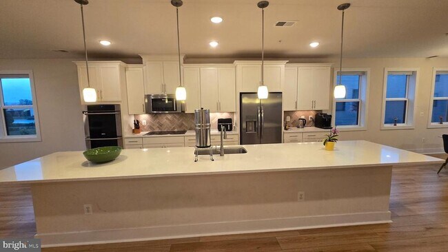 44768 Tiverton Sq in Ashburn, VA - Building Photo - Building Photo
