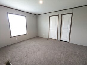 106 Delta Dawn Dr in Springfield, IL - Building Photo - Building Photo