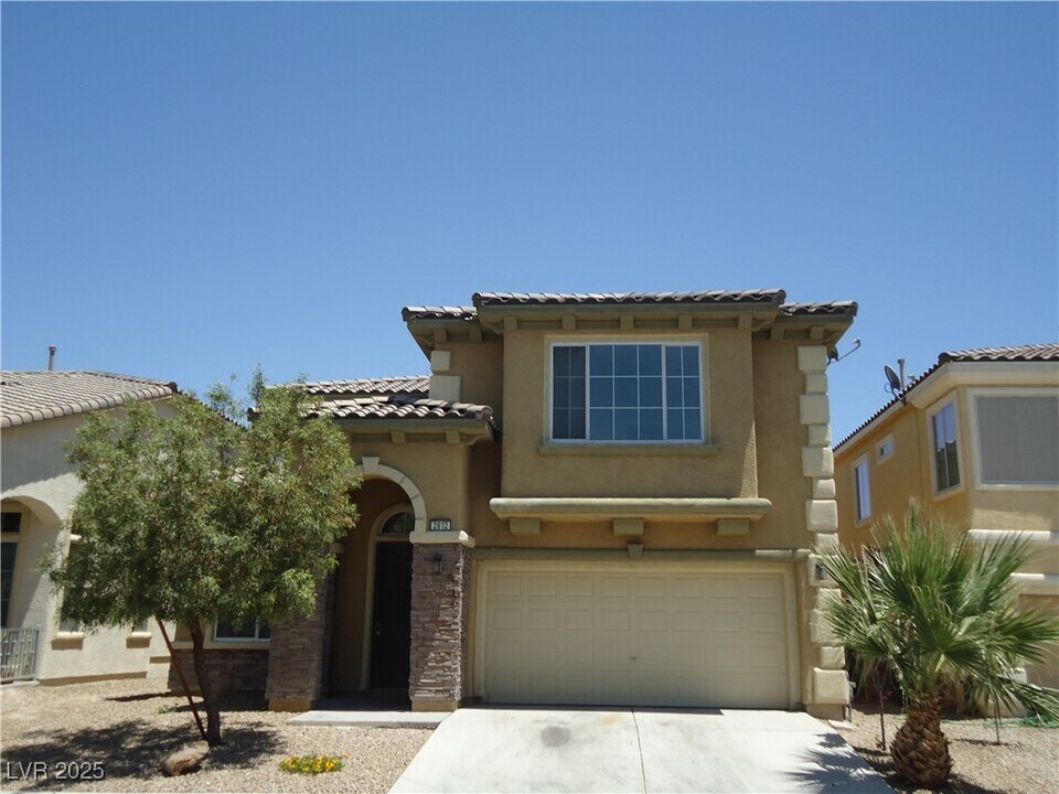 2612 Rainbow Glow St in North Las Vegas, NV - Building Photo